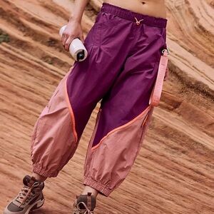 XS - NWT - Free People - Free Flow Pants Purple Pink